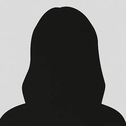 Silhouette einer Frau als Platzhalterbild für Kundenstimme oder Mitarbeiterporträt bei Skydeko.